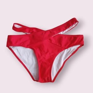 Red cutout bikini bottoms, M